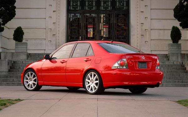 Lexus IS 200 Все о Lexus - Lexus IS 200. Ищете Lexus IS?