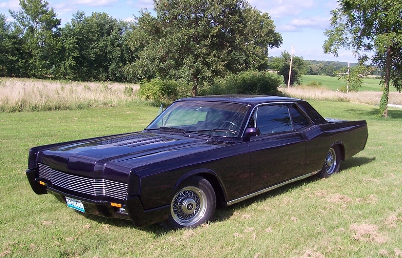 Lincoln Continental Шины Continental - Lincoln Continental.