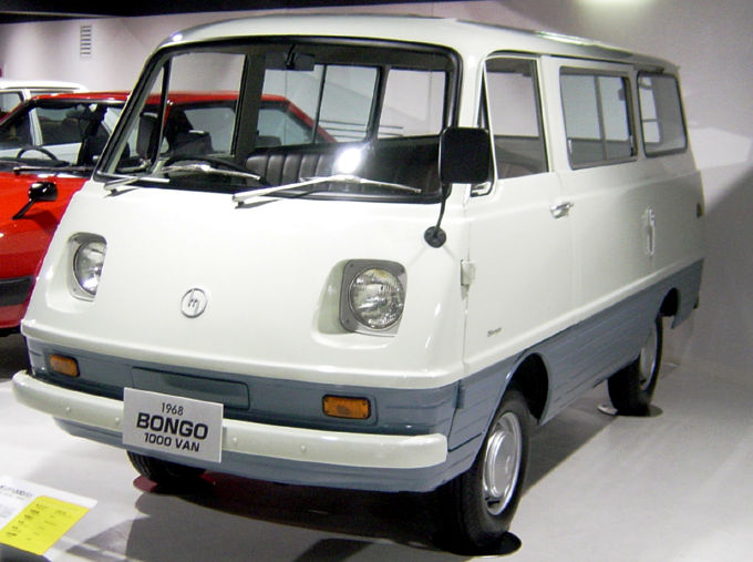 Mazda Bongo Тест-драйв Mazda 6 - Mazda Bongo.