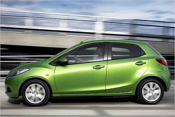 Mazda 2 Mazda. Продажа новых авто - Mazda 2.