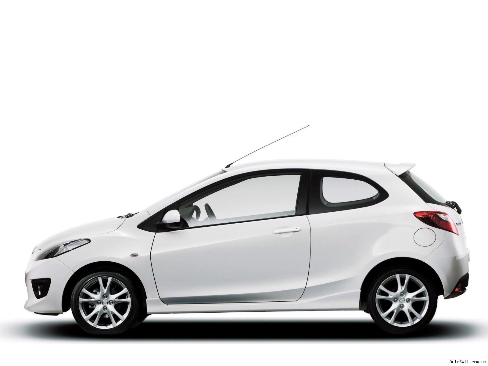 Mazda 2 Новые MAZDA 2008 г - Mazda 2. Каталог новых авто.