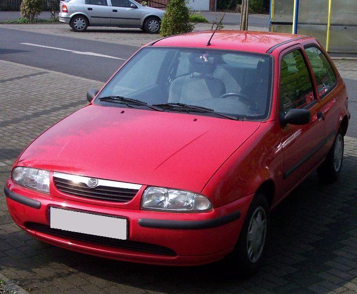 Mazda 121 Mazda согреет: Mazda 121.