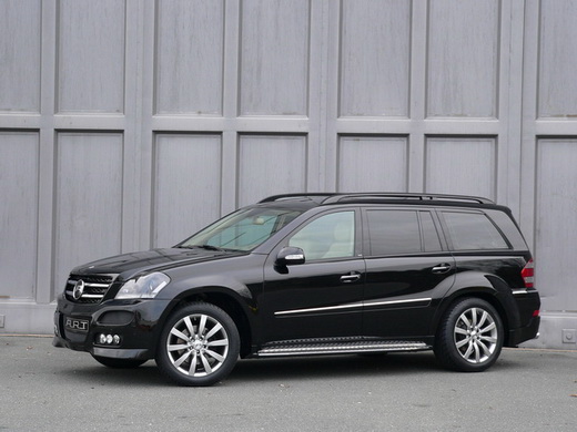 Mercedes-Benz GL-class Mercedes-Benz A 150: Mercedes-Benz GL-class.