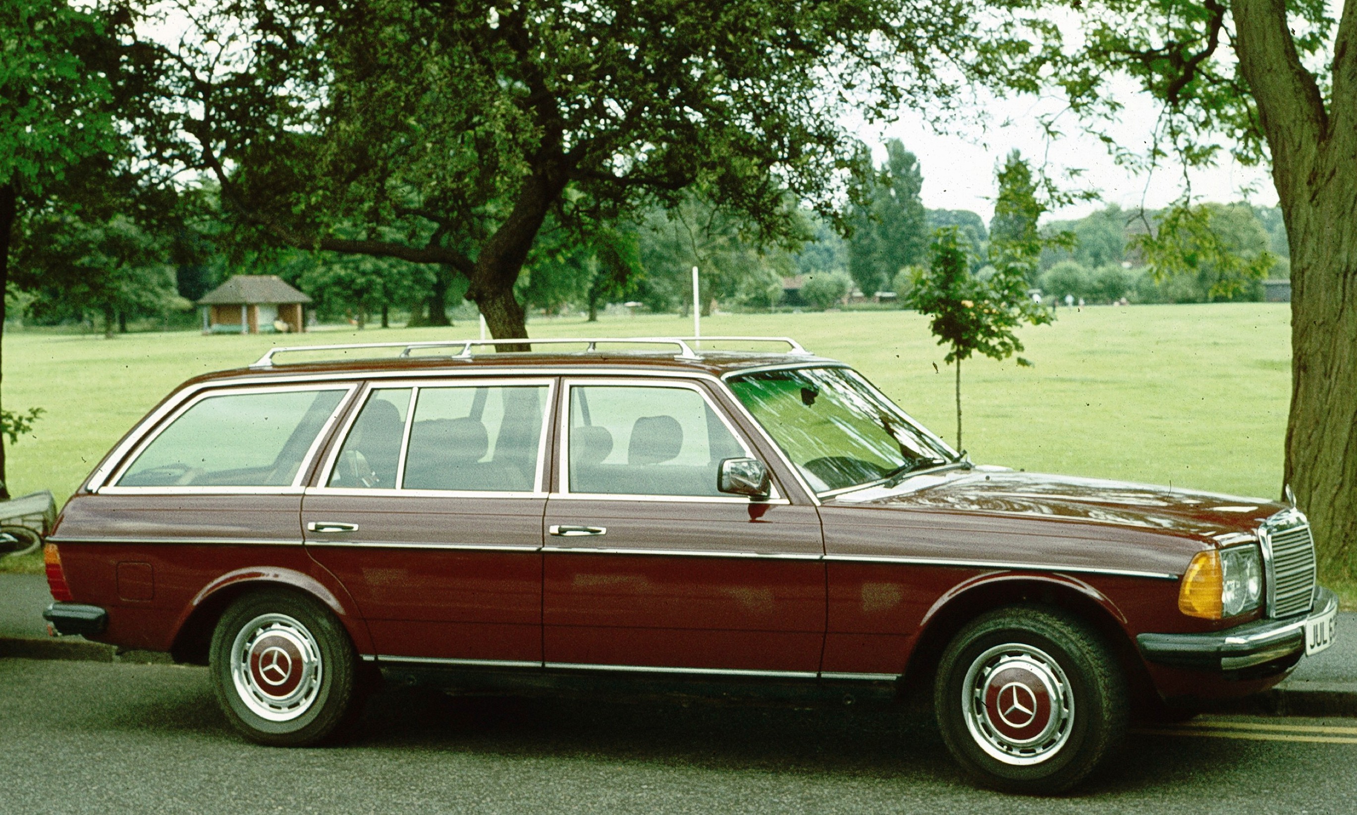 Mercedes-Benz W 123 Все о Mercedes: Mercedes-Benz W 123.