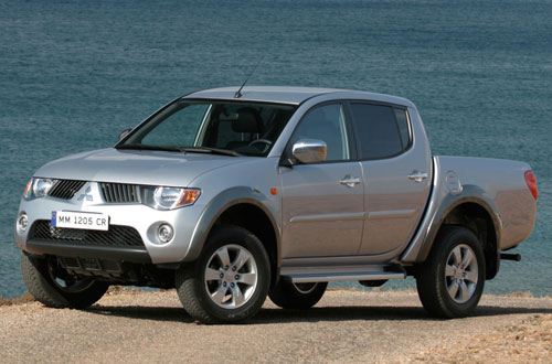 Mitsubishi L200 Protex TY-3300: Mitsubishi L200. Mitsubishi 2734 предложения.