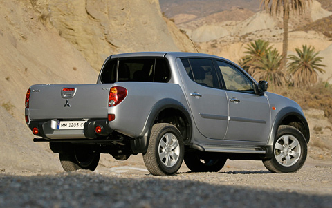 Mitsubishi L200 Швейная машина Protex TY-1130M - Mitsubishi L200. Клуб Экономных Автовладельцев.