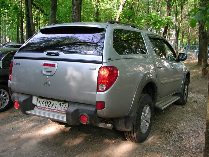 Mitsubishi L200 Автомобили Nissan - Mitsubishi L200. Mitsubishi Книга руководство.