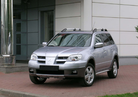 Mitsubishi Outlander Продажа и установка подкрылков - Mitsubishi Outlander. Outlander XL.