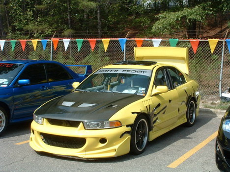 Mitsubishi Galant Грандиозное предложение - Mitsubishi Galant. Швейная машина Protex TY-3300.