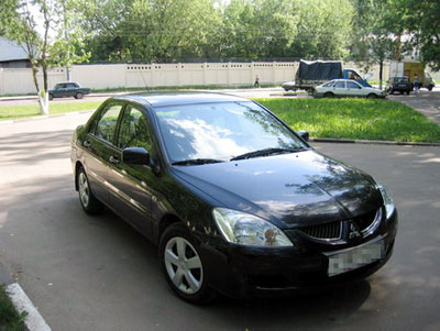 Mitsubishi Lancer Mazda3 прощальная цена: Mitsubishi Lancer.