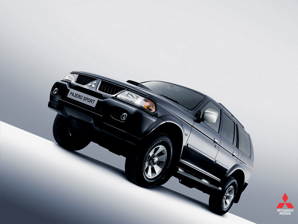 Mitsubishi Pajero Mitsubishi Pajero почти даром - Mitsubishi Pajero. Автомобильный каталог иномарок.