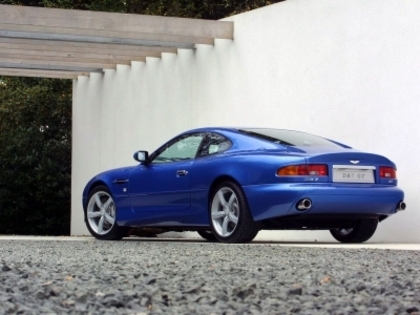 Aston Martin DB7 Aston Martin DB7 в Москве: Aston Martin DB7. Тест-драйв Jaguar XF.