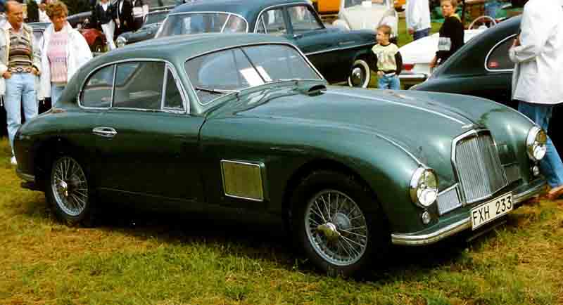 Aston Martin DB2 Скачай лицензионные треки: Aston Martin DB2.