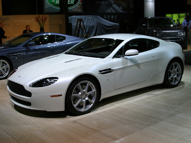 Aston Martin Vantage Alfa-Romeo - Aston Martin Vantage.