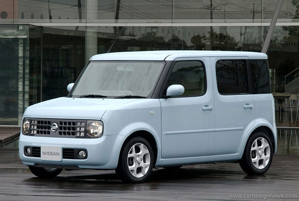 Nissan Cube Тест-драйв Nissan X-Trail - Nissan Cube.