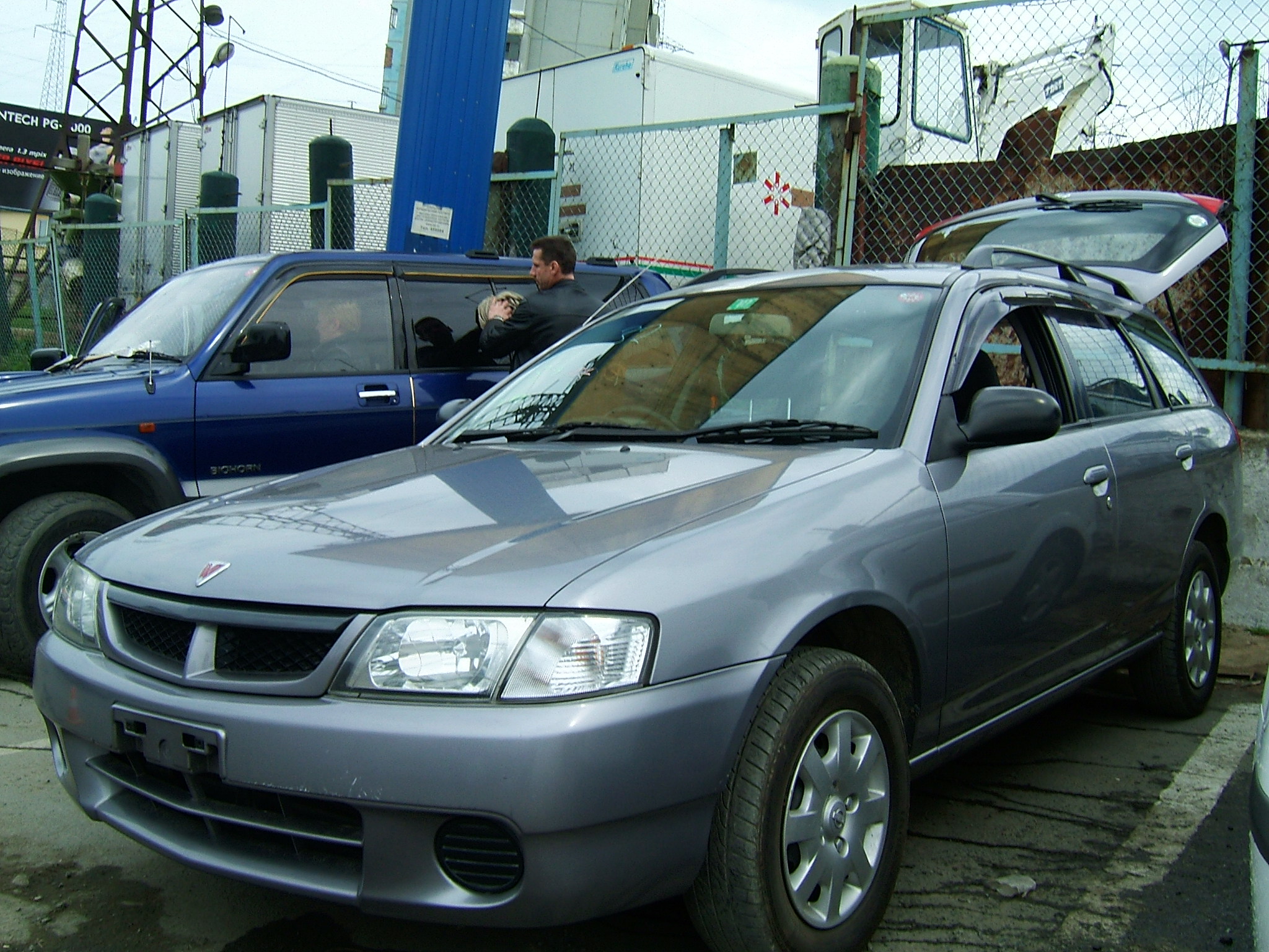 Ниссан вингроуд. Nissan Wingroad y11. Nissan Wingroad 11. Ниссан вингроуд 2000. Nissan Wingroad y11 2000.