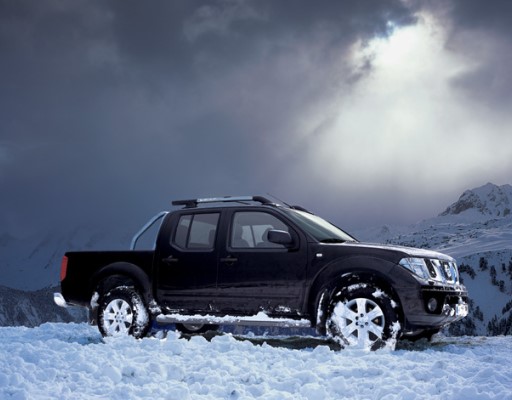 Nissan Navara Nissan у ИМПЕРИЯ АВТО со скидками: Nissan Navara. Из рук в руки: Nissan.