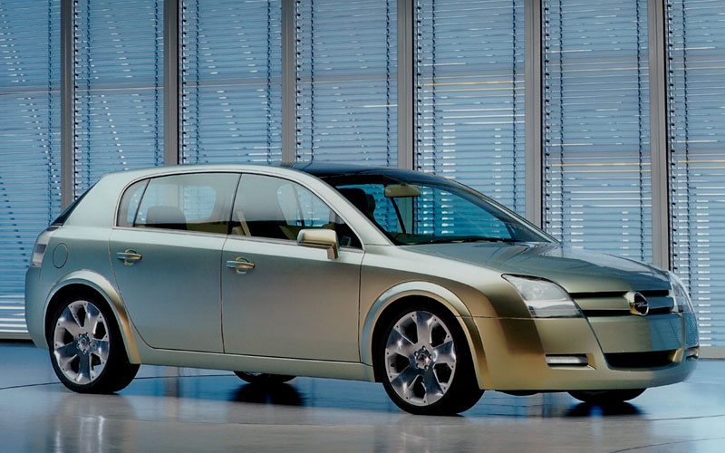 Opel Signum Автомобильная литература: Opel Signum.