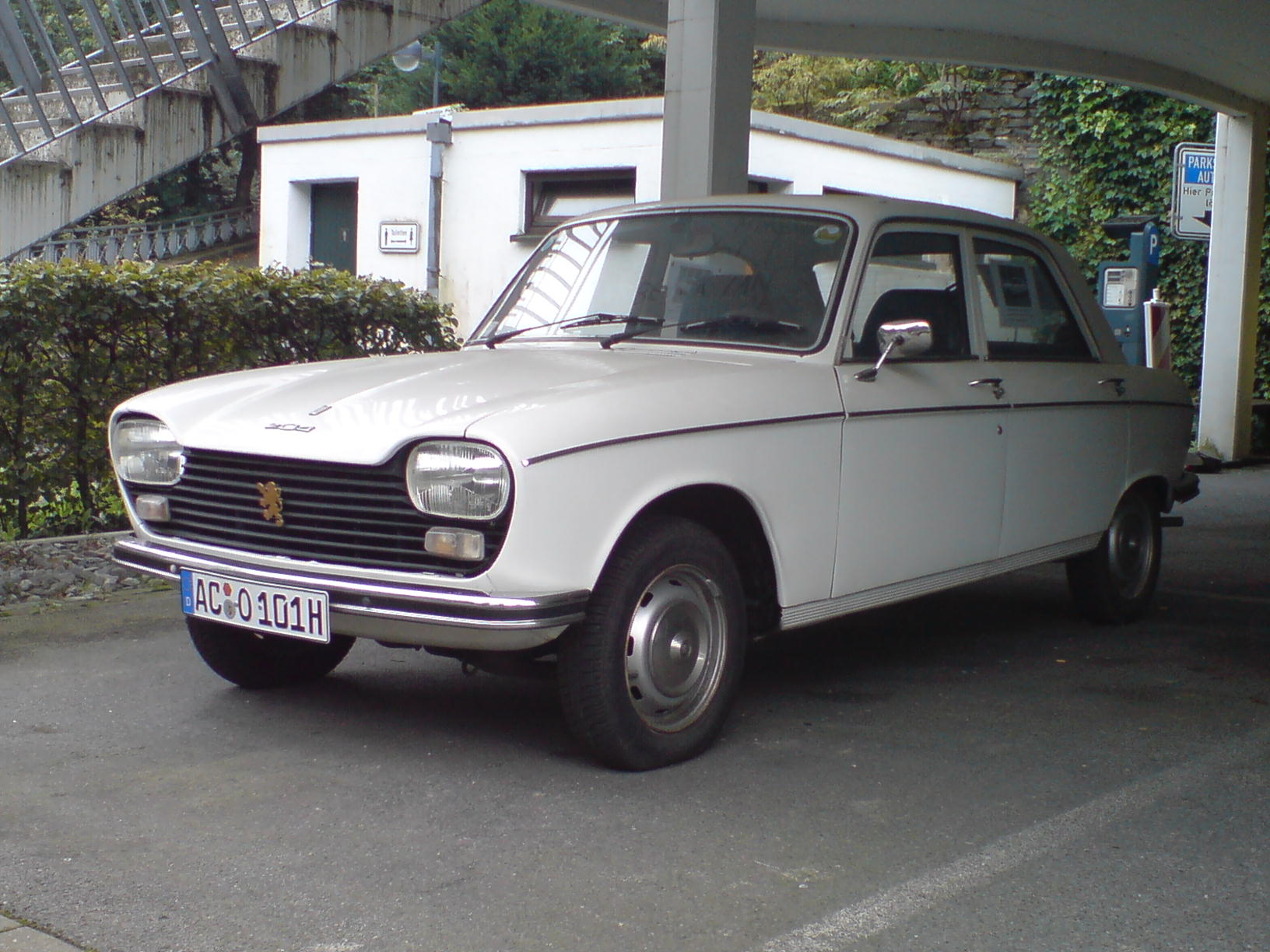 Peugeot 204 Купить/Продать Peugeot - Peugeot 204. Тест-драйв Fiat Panda.