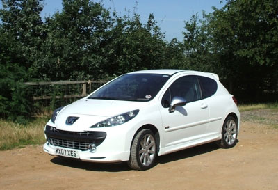 Peugeot 207 Тест-драйв Jaguar XF: Peugeot 207. Peugeot 207 - от 432 000 руб.