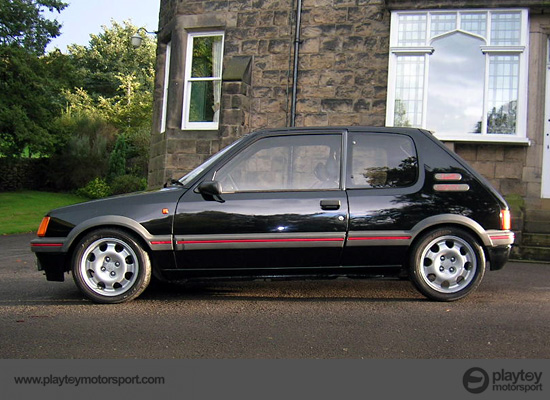 Peugeot 205 Доска объявлений - AutoRepo: Peugeot 205. Тест-драйв Toyota Prius Hybrid.