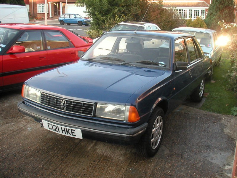 Peugeot 305 Купить/Продать Peugeot: Peugeot 305.