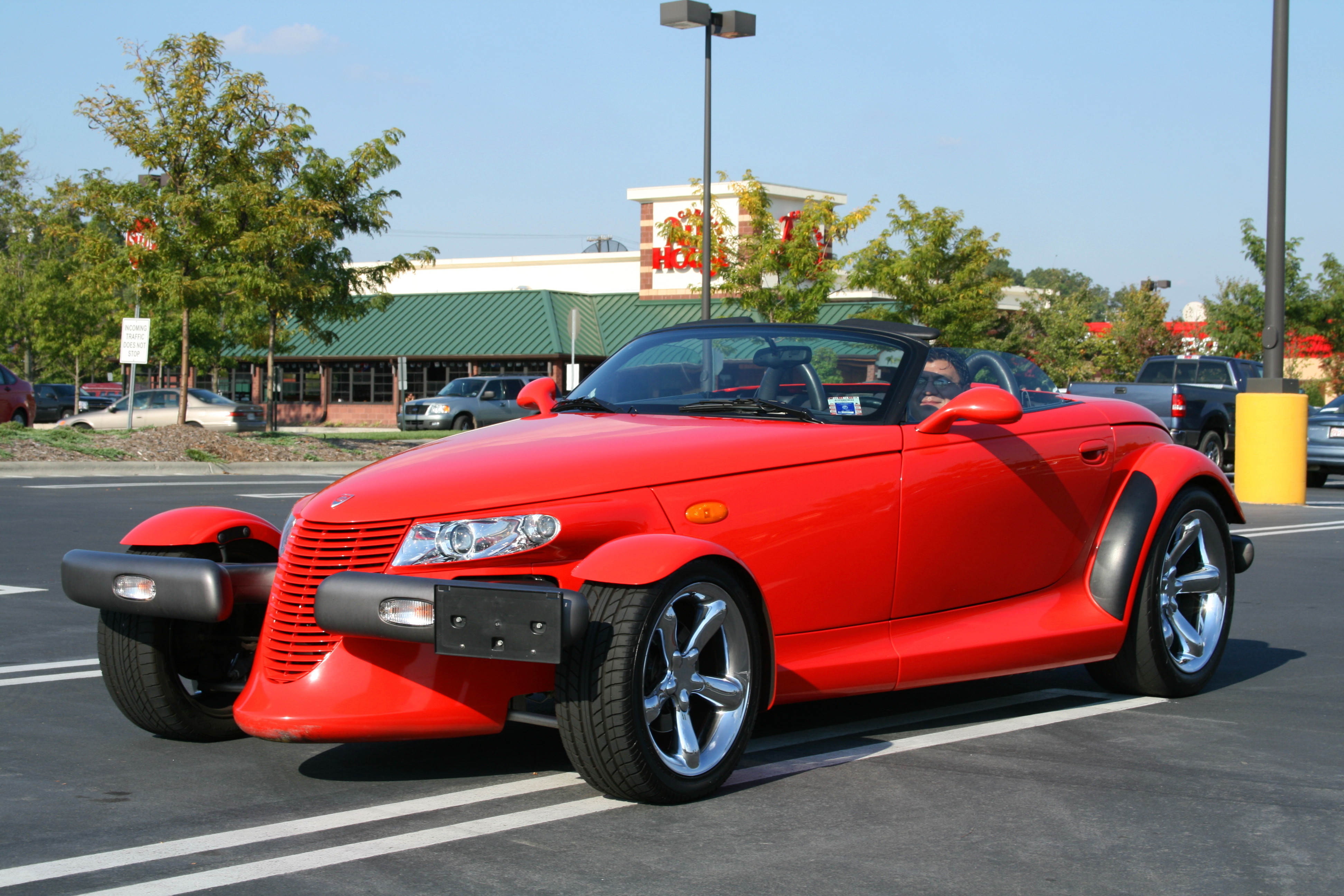 Plymouth Prowler Топ-10 Фирм по залогу авто - Plymouth Prowler. Plymouth Prowler в Москве.