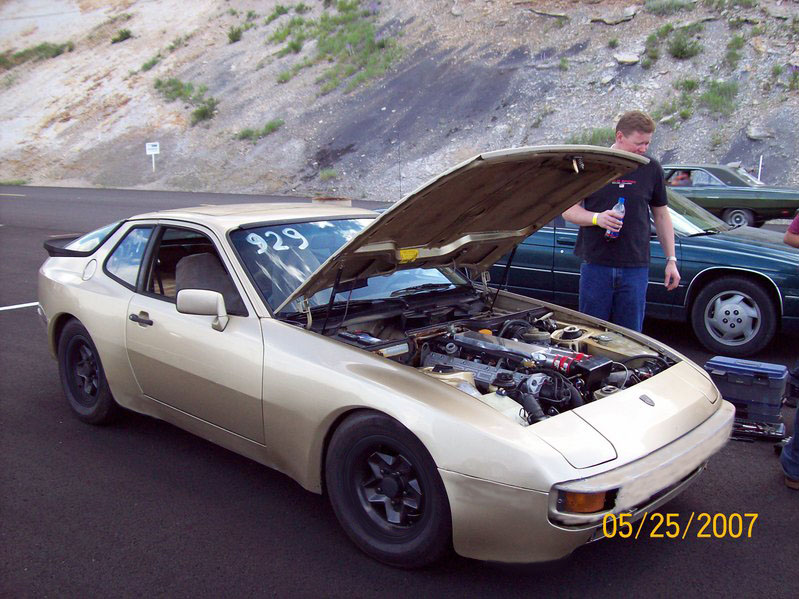 Porsche 944 Porsche 944 в Москве: Porsche 944. Подбор нового автомобиля.