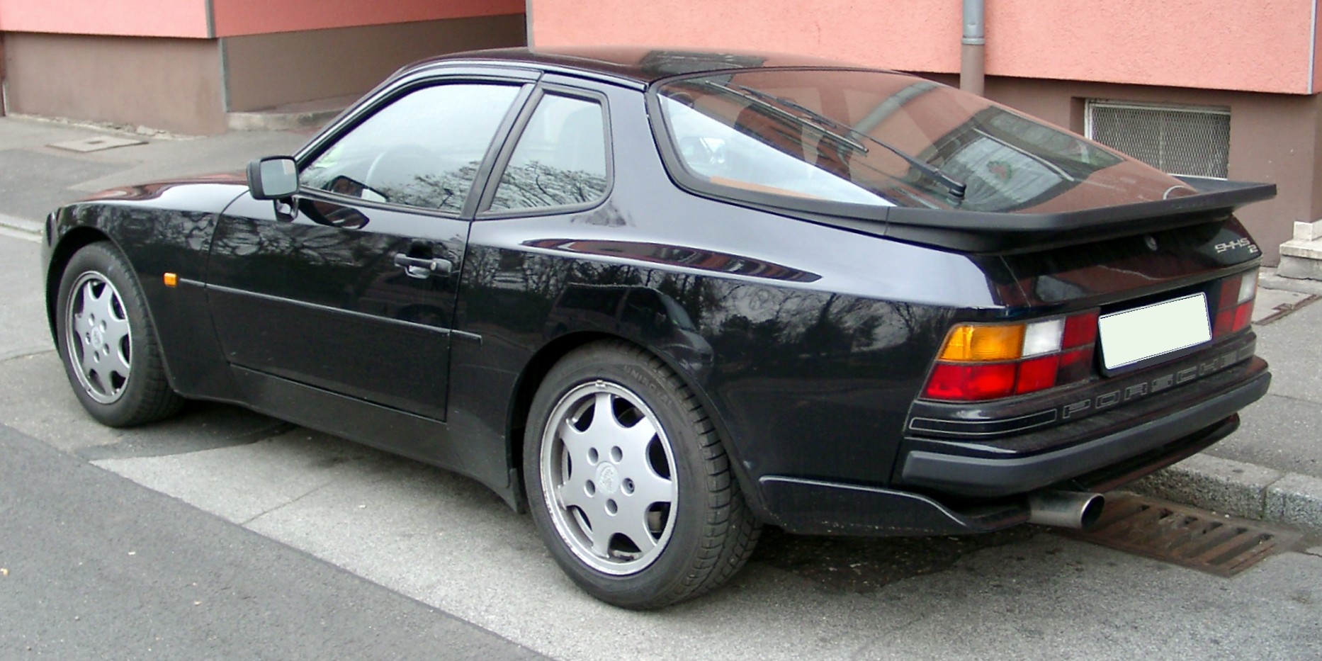 Porsche 944 Porsche 944 в Москве - Porsche 944. Новый Porsche Carrera в России.