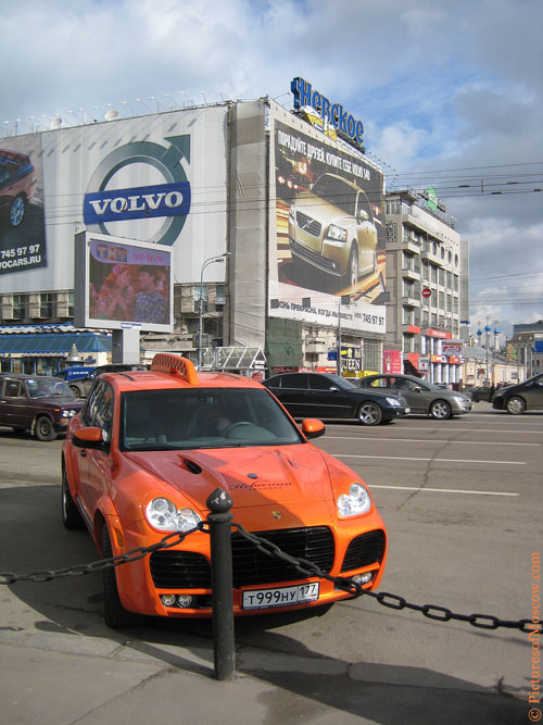 Porsche Cayenne В Независимость Land Rover: Porsche Cayenne.