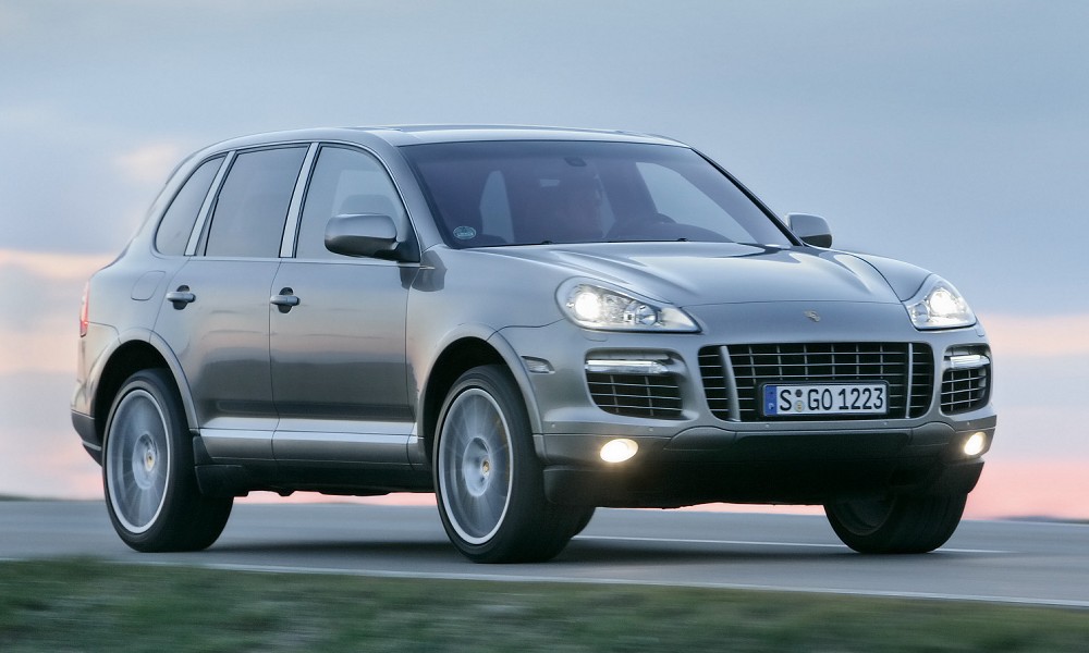 Porsche Cayenne Продажа машин Porsche: Porsche Cayenne. Страховка Porsche. Ведущие СК.