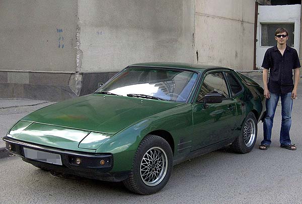 Porsche 924 Подбор нового автомобиля: Porsche 924. Ищете авто? Подумайте о Bentley.