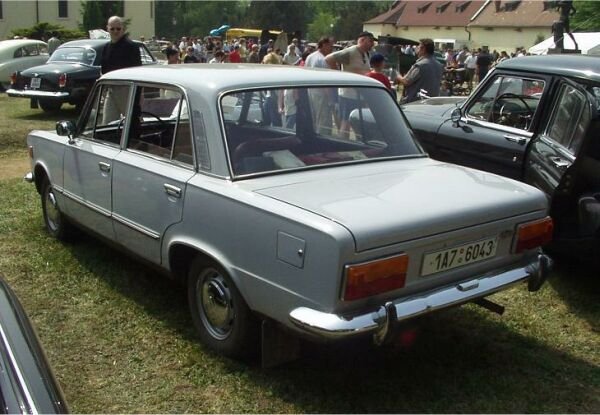 Premier 118NE Suzuki maruti, premier padmini, tata indica, maruti 800.