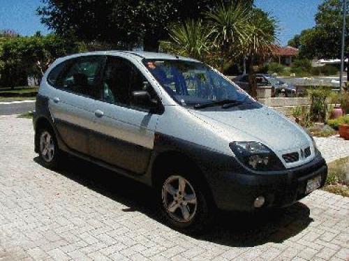 Renault Scenic RX4 Renault Grand Scenic - Renault Scenic RX4. Цены на Renault Grand Scenic.