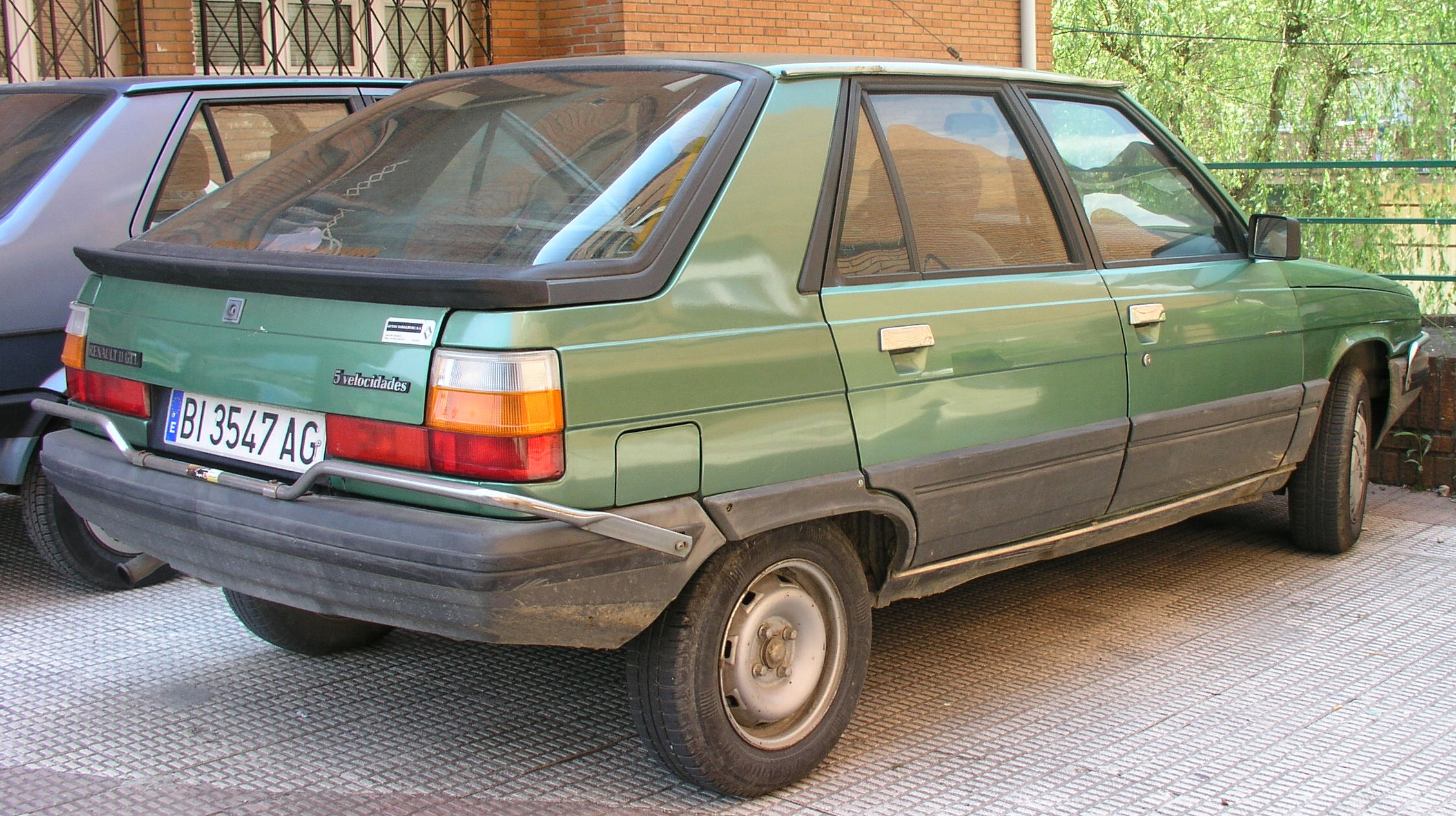 Renault 11 Renault 11 в Москве: Renault 11. Новые и БУ Renault Espace.