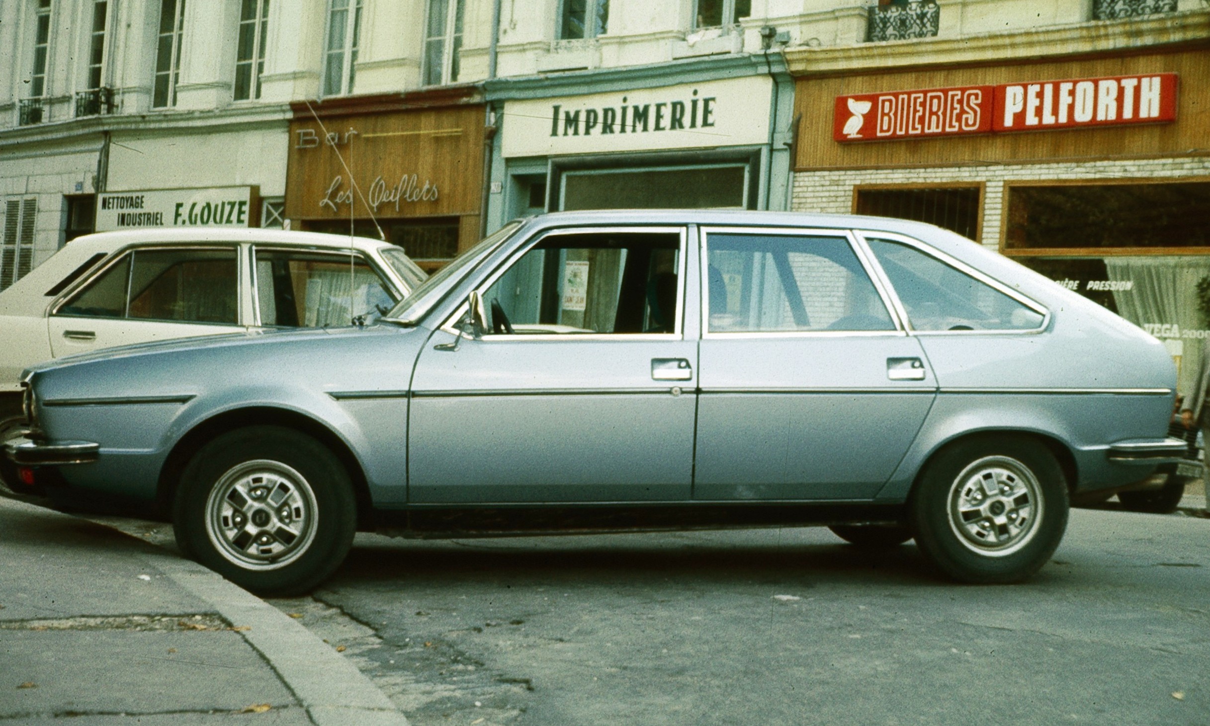 Renault 30 Ищете Renault 30: Renault 30. Renault 30 в Москве.