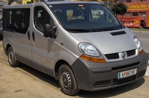 Renault Trafic Mercedes Benz Sprinter 1995 2006: Renault Trafic.