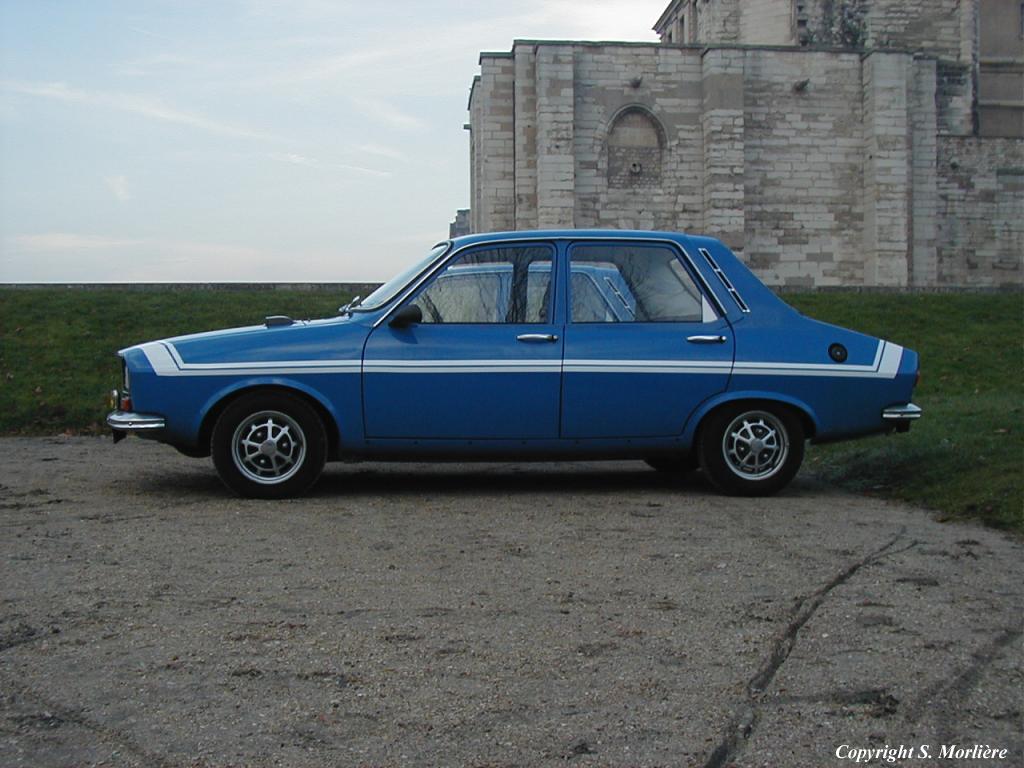 Renault 12 Купить/Продать Renault: Renault 12. Renault 12 в Москве.