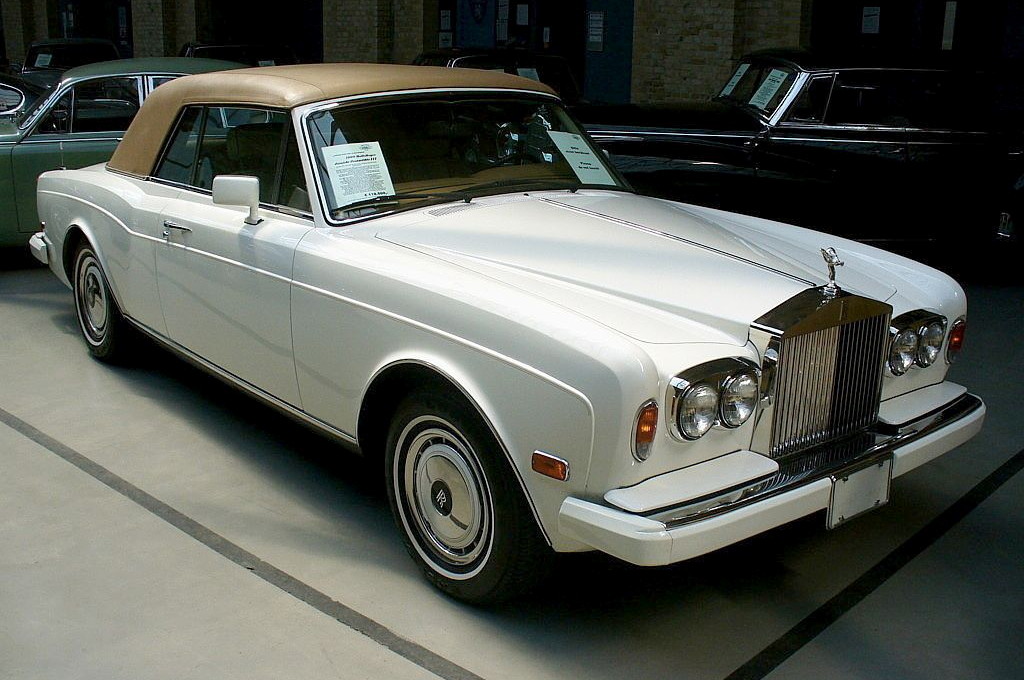 Rolls-Royce Corniche Доска объявлений - AutoRepo: Rolls-Royce Corniche. Corniche. Скидки.