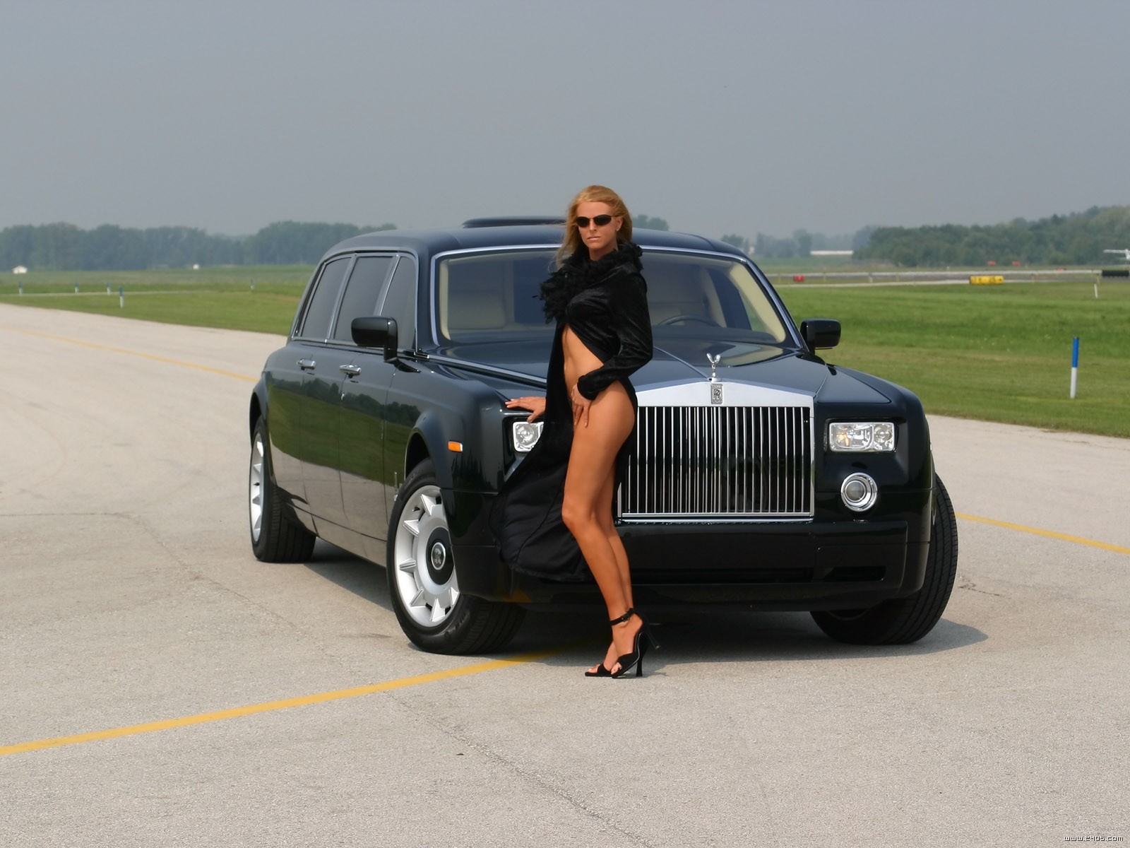 Rolls-Royce Phantom Авто б/у Rolls-Royce Phantom.