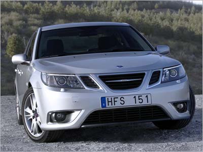 SAAB 9-3 Новый Ford Mondeo: SAAB 9-3.