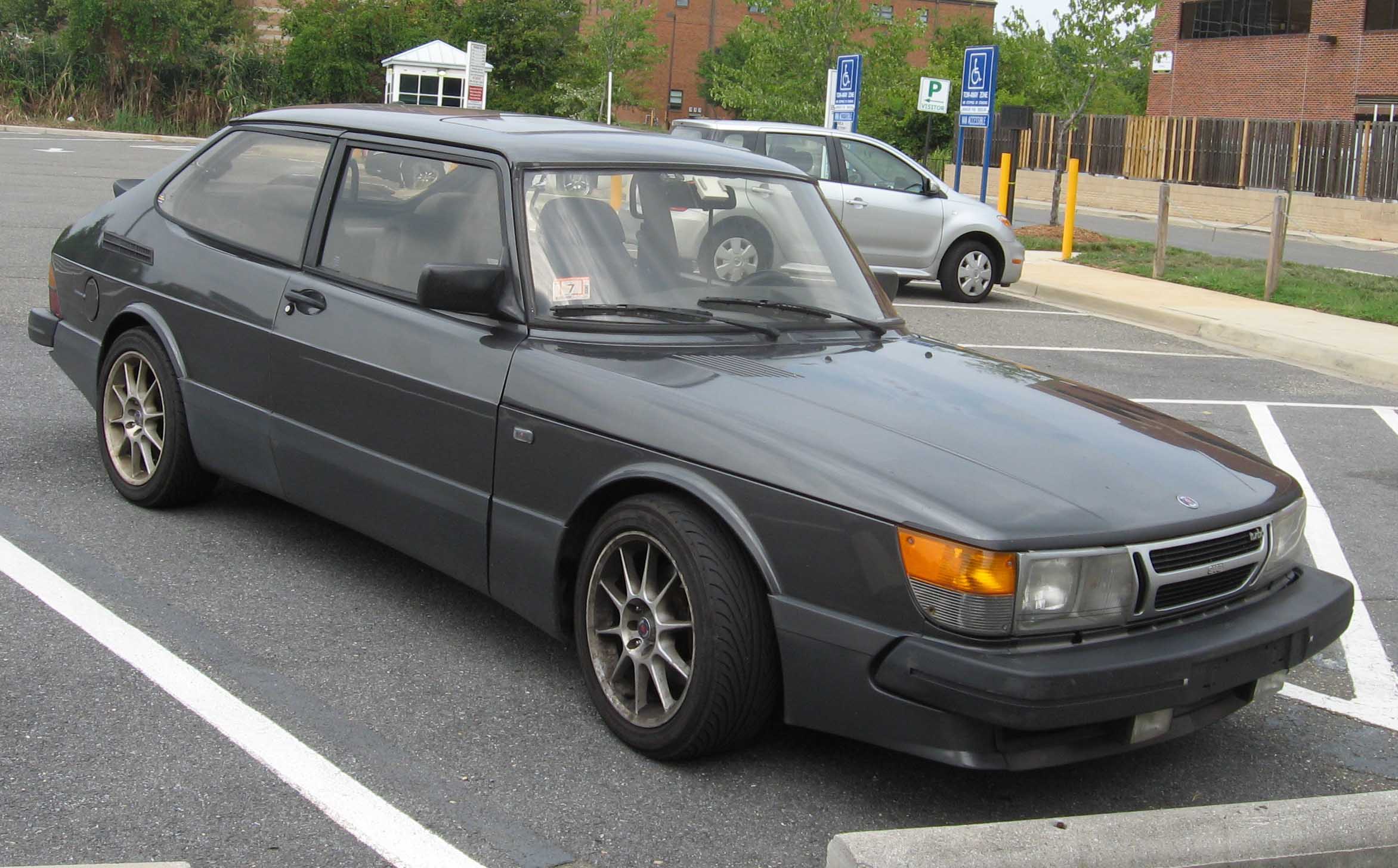 SAAB 900 Новые и БУ Saab 900 - SAAB 900. Автомобили Saab.