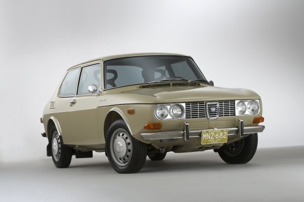 SAAB 99 Тест-драйв Nissan X-Trail - SAAB 99.