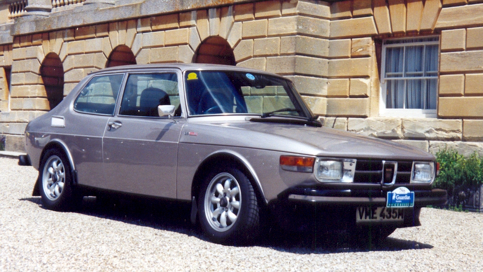 SAAB 99 BMW X6: SAAB 99.