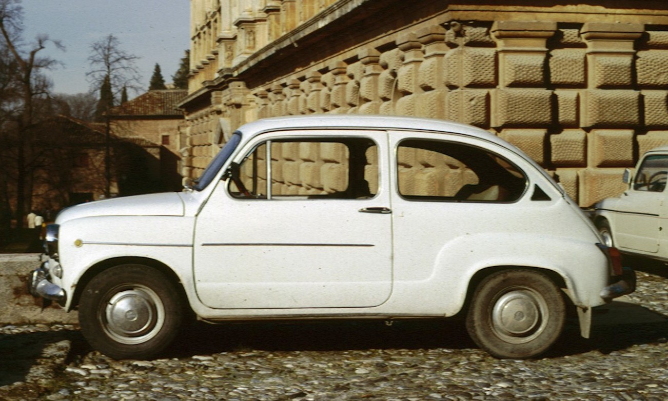 Seat 600 Тест-драйв Seat Leon: Seat 600. Подбор нового автомобиля.