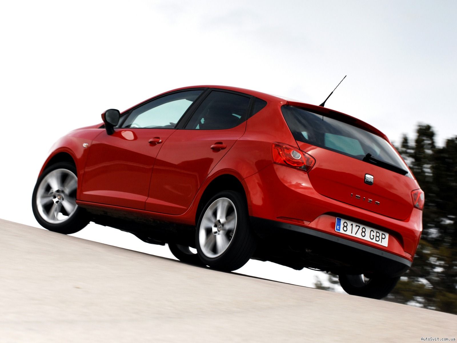 Seat Ibiza Продажа Seat в Москве: Seat Ibiza.