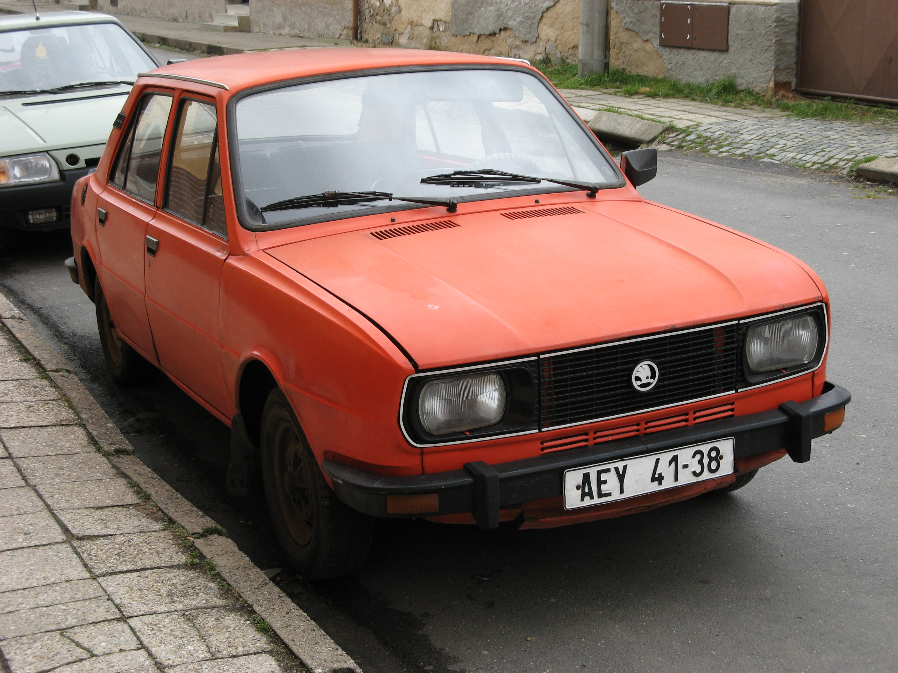 Skoda 105 Автомобили Skoda: Skoda 105.