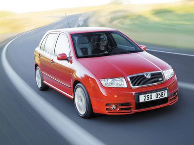 Skoda Fabia RS Подбор нового автомобиля - Skoda Fabia RS. Автомобили Seat Exeo.