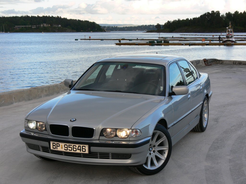 BMW 728 Новые и БУ BMW 728 - BMW 728.