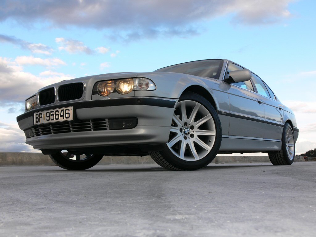 BMW 728 Доска объявлений - AutoRepo - BMW 728. Новые и БУ BMW 728.